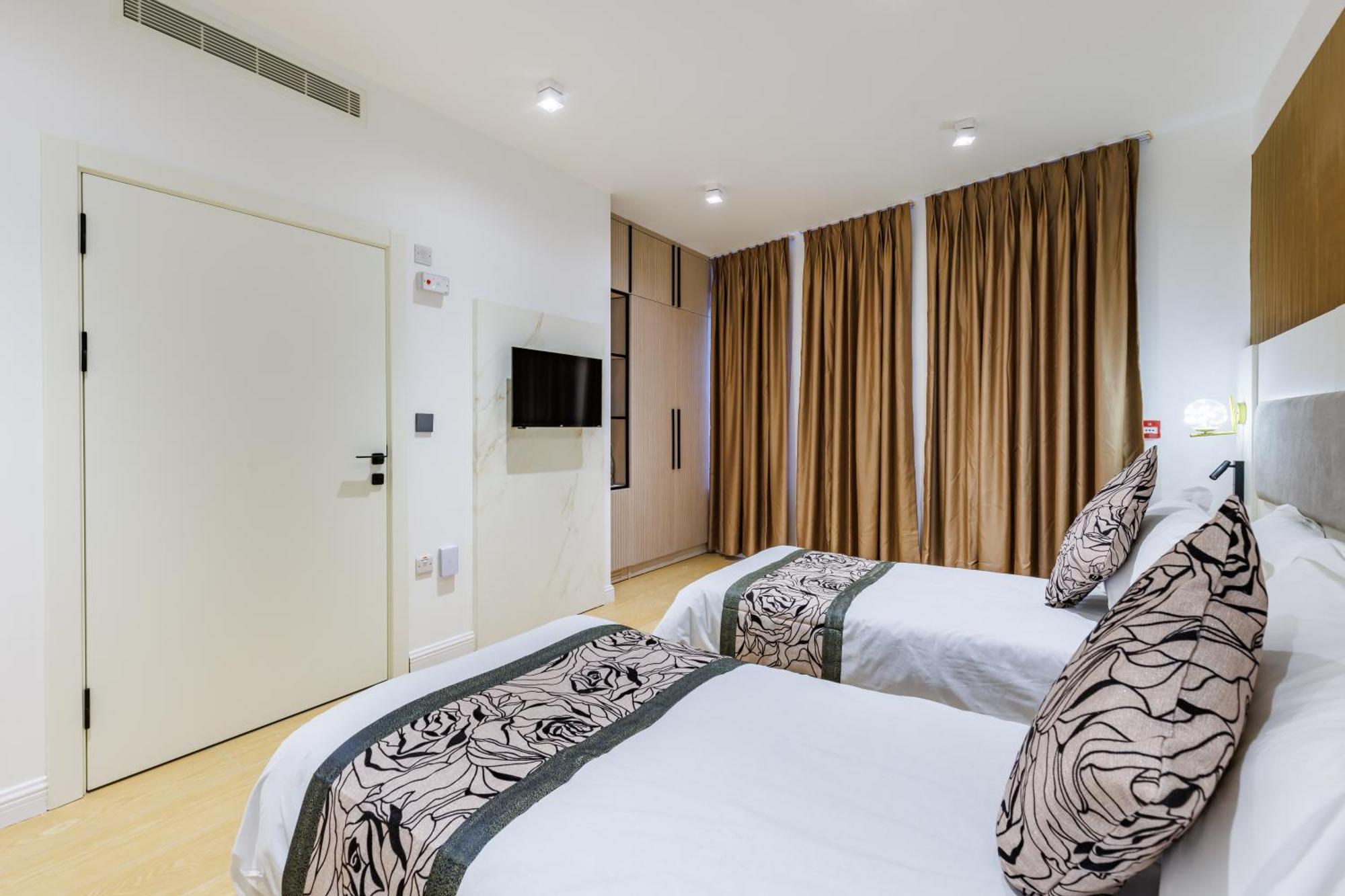 Rosemay Hotel Near London Heathrow Airport Hayes  Exteriör bild