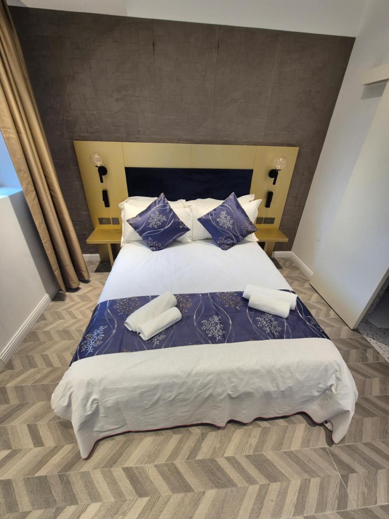 Rosemay Hotel Near London Heathrow Airport Hayes  Exteriör bild