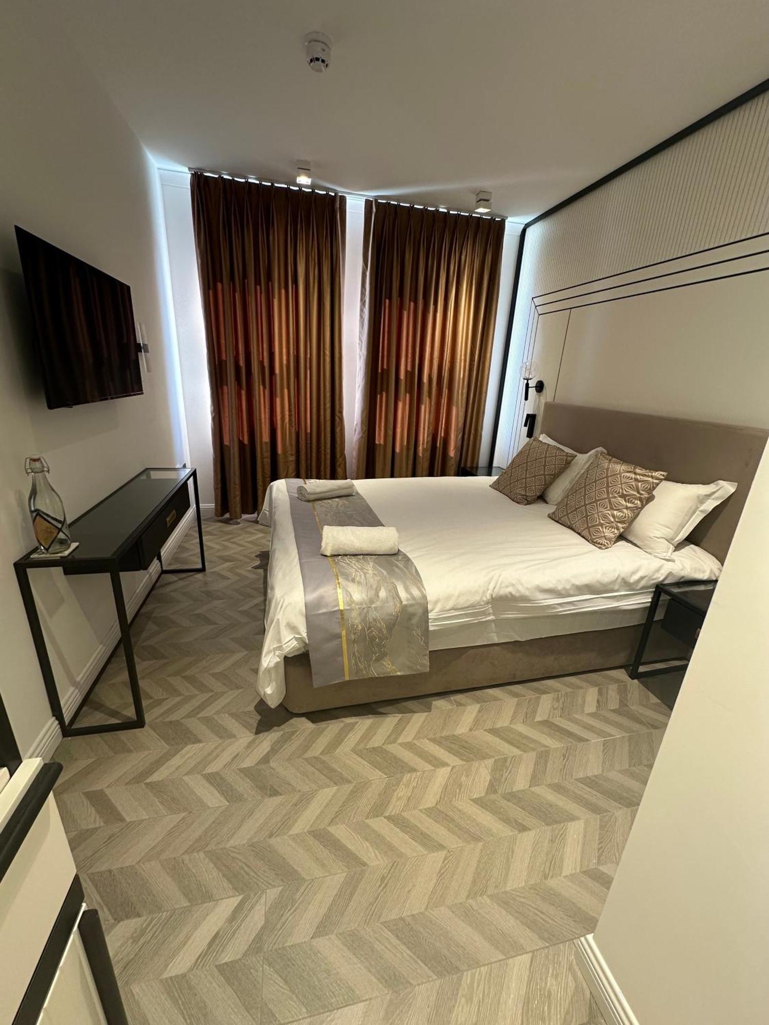 Rosemay Hotel Near London Heathrow Airport Hayes  Exteriör bild