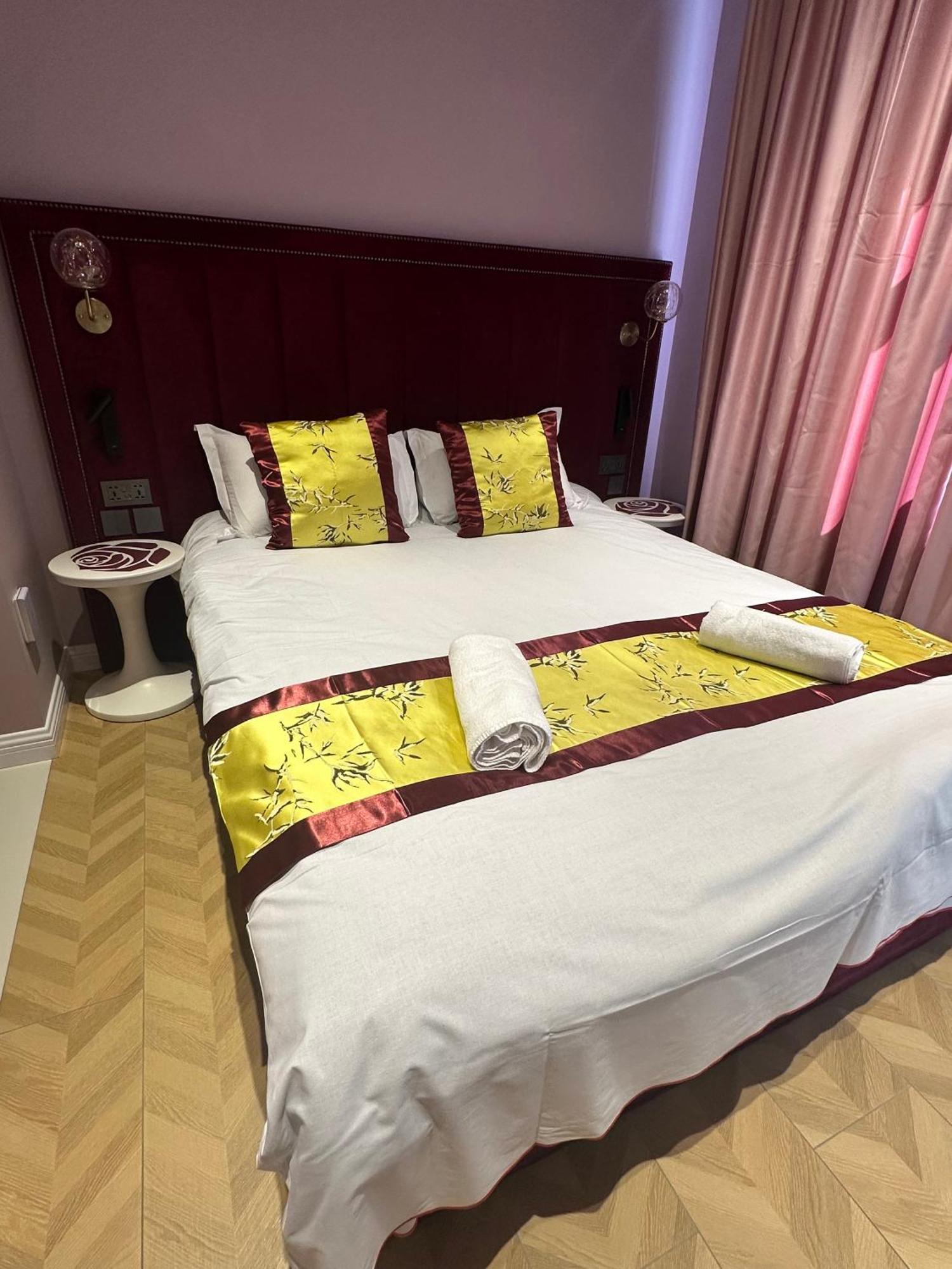 Rosemay Hotel Near London Heathrow Airport Hayes  Exteriör bild